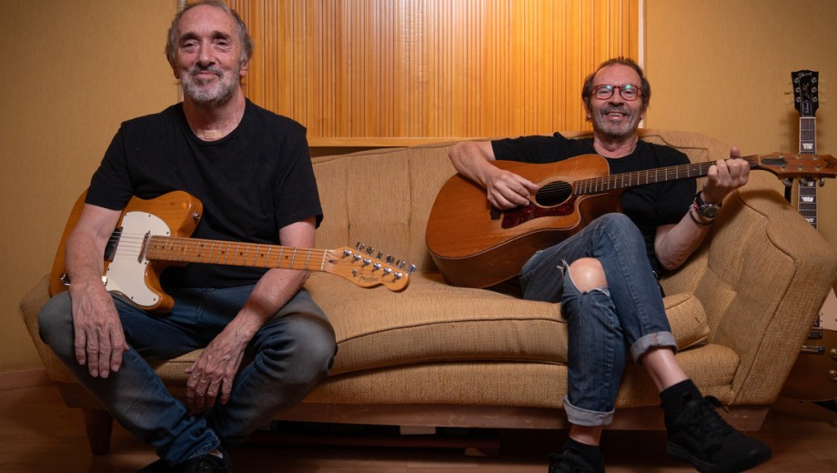 Guyot y Toth, hoy. Dos de los miembros originales de un trío que revolucionó el sonido del rock argentino en los años 80.