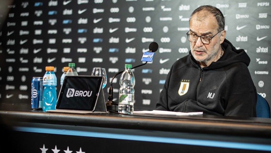 Marcelo Bielsa confirmó la lista de 26 convocados de Uruguay al Mundial 2026. (Foto: @Uruguay)