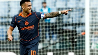 Lautaro Martínez volvió al gol tras más de un mes y superó a Julián Álvarez como el argentino más goleador de la temporada