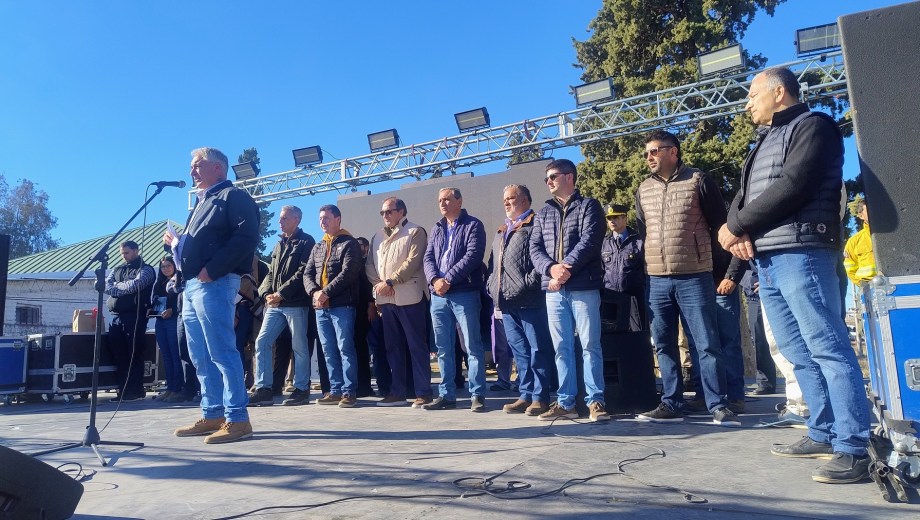 Inauguración oficial de la 38° Fiesta Provincial del Ternero en Choele Choel.