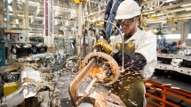 Imagen de Datos económicos: abril mostró menor impulso en industria y construcción
