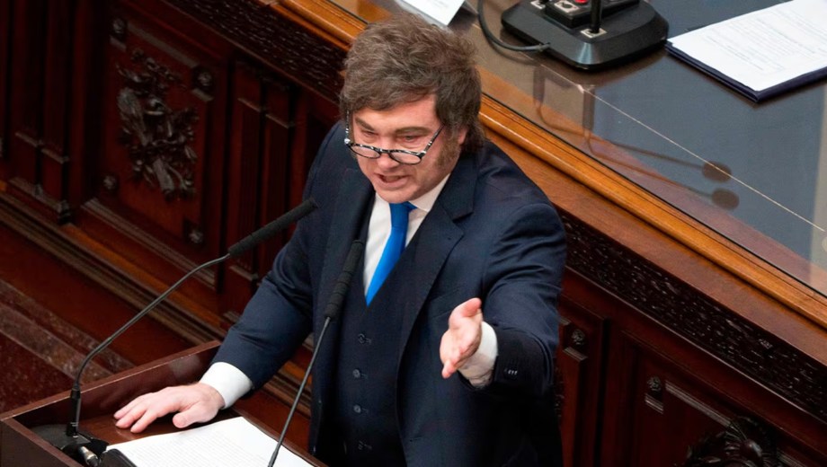 Milei busca reformar la Ley de Ética Pública.