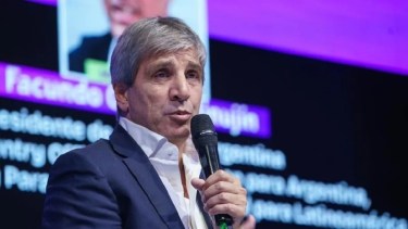 Luis Caputo licita títulos públicos para captar $11 billones y refinanciar deuda