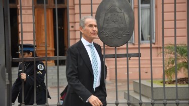 Quién es Maurice Ostro, el empresario y gemólogo inglés que se reunirá con Javier Milei