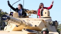 Imagen de El Gobierno evalúa suspender el desfile militar del 9 de Julio por recortes en Defensa