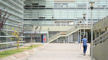 Imagen de Irá a juicio la mamá acusada de golpear a una docente y directivas del IFD N°12 de Neuquén