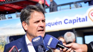 Cuándo empiezan los minibuses eléctricos a recorrer la costa de Neuquén
