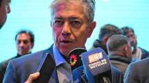 Imagen de Acuerdo entre Neuquén e YPF: Rolando Figueroa le puso fecha al proyecto de ley para las regalías del GNL