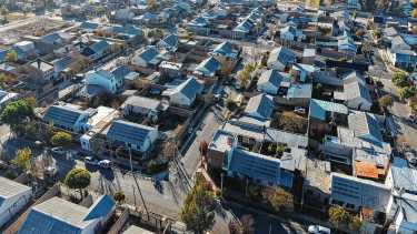 En Neuquén, el barrio San Lorenzo sur luce el asfalto en más de la mitad de sus calles