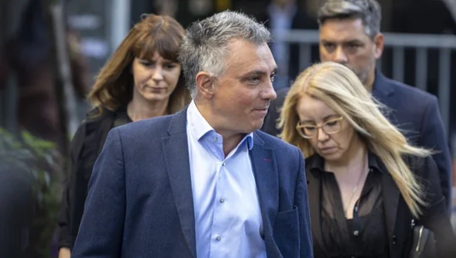 Pareja asumió como presidente de la bicameral de Inteligencia.