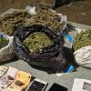 Imagen de "Valijas Verdes" en la Ruta 22: secuestraron más de 2,7 kilos de cannabis en un micro y hay dos detenidos