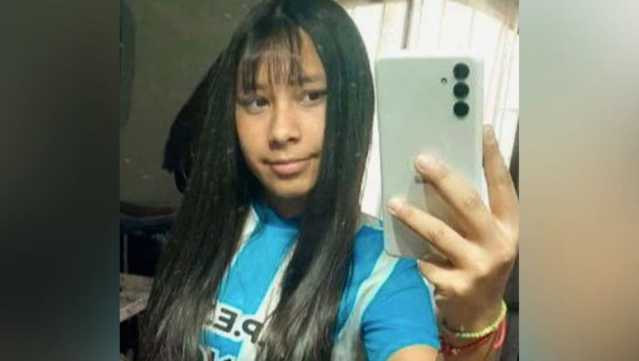 El abogado habló con la prensa luego de reunirse con la fiscalía que investiga la desaparición de la adolescente.
