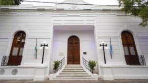 Del faro más antiguo al Palacio Municipal: los tres monumentos que Viedma inauguró un 25 de Mayo