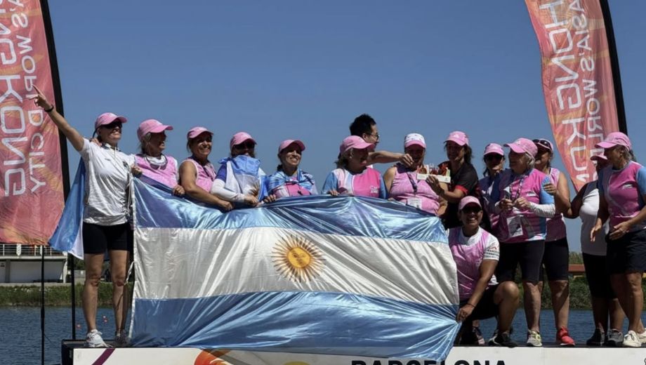 Desde Neuquén hasta Barcelona: Rosa Fénix fue distinguido por representar los valores del Dragon Boat a nivel internacional. Foto gentileza. 