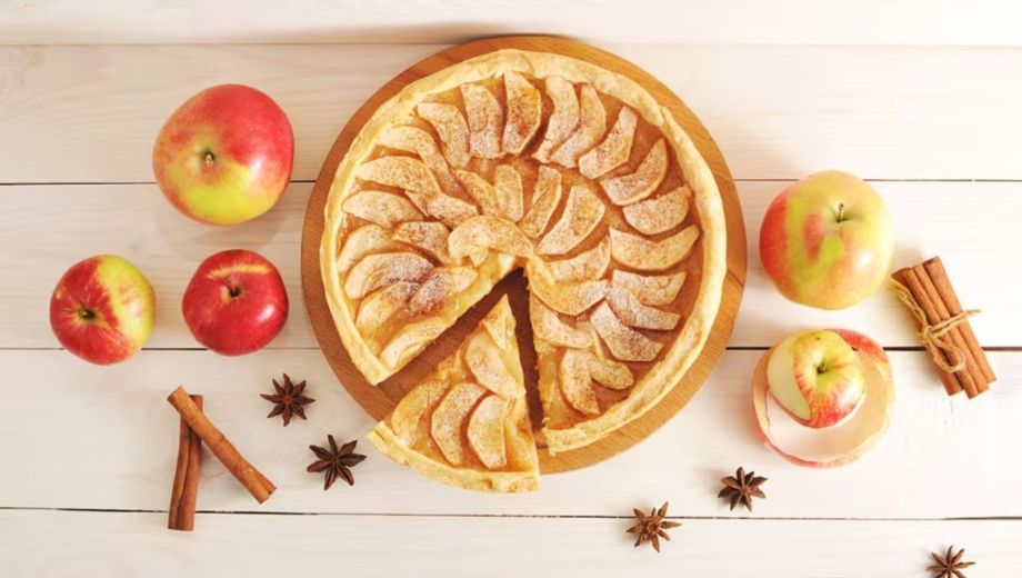 Cómo hacer la torta de manzana más fácil del mundo: la receta de batido único para una merienda infalible.-