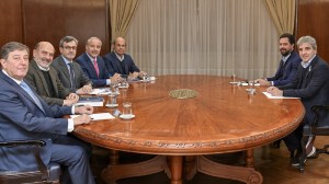 La UIA se reunió con Luis Caputo: reclamó baja de impuestos y un RIGI industrial