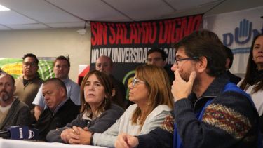 Cuarta marcha universitaria: la UNCo «vuelve a la calle» y denuncia más de 270 renuncias desde 2024