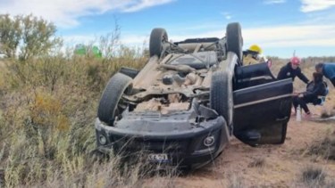 Vuelco en la Ruta Nacional 151 cerca de Catriel: una mujer resultó herida