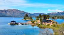 Imagen de Primavera en Villa Pehuenia Moquehue: nieve, bosques, presencia en la FIT y cuánto cuesta una escapada