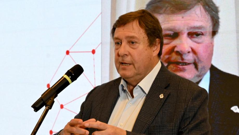 El gobernador Alberto Weretilneck enviará a la Legislatura la adhesión al RIMI. Foto: Chino Leiva