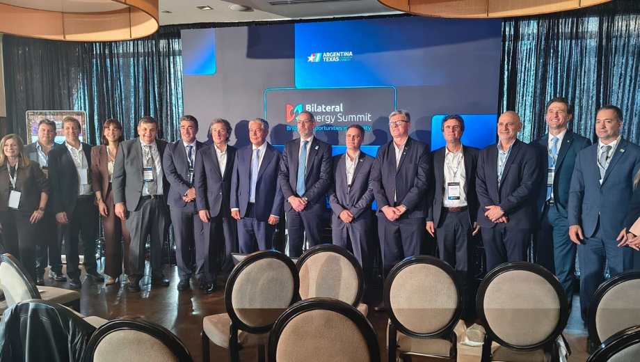 El encuentro se da en un contexto donde el Gobierno busca posicionar a la Argentina como destino de inversiones energéticas. 