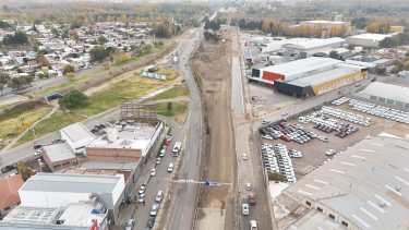 En fotos | Entre máquinas y desvíos: cómo marchan las obras de la avenida Mosconi y el Acceso Norte en Neuquén