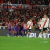 Imagen de River pierde 1 a 0 con San Lorenzo en el Monumental: gol de Auzmendi y roja a Reali