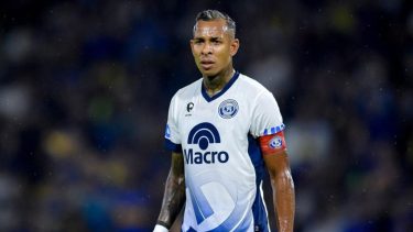 ¿Sebastián Villa quiere volver a Boca?: «Riquelme me puede llamar»