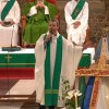 Imagen de Del papa Francisco al norte neuquino: la historia de Diego Canale, el padre que caminó 15 años junto a la Diócesis de Neuquén