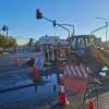 Imagen de Un caño roto complica la avenida Mosconi: EPAS trabaja para reparar un acueducto, la zona afectada en Neuqué