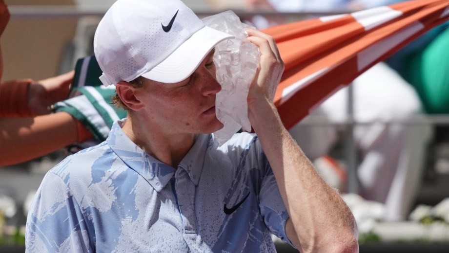 El italiano sufrió un golpe de calor en el tercer set y nunca pudo recuperarse.