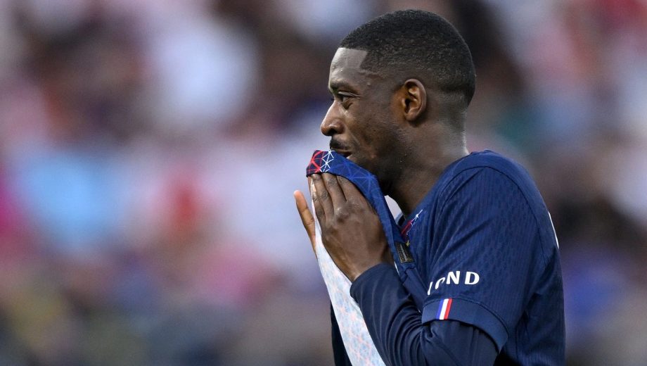 Ousmane Dembélé pidió el cambio en el complemento tras sentir una molestia muscular. (Foto: AFP) 