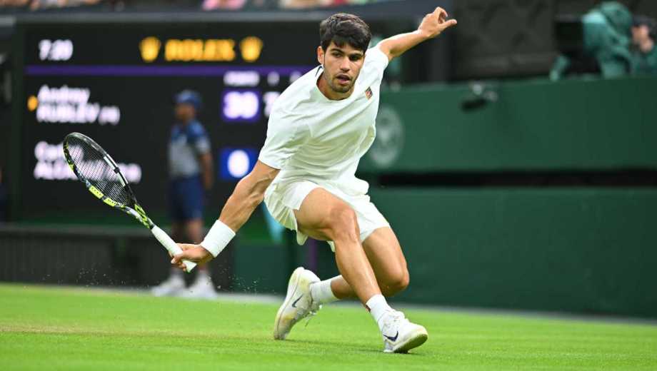 El español podría volver a las canchas recién en julio para la gira de cemento.