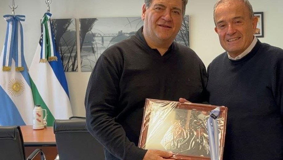 Pesatti recibió al ministro. Fue una charla “muy enriquecedora”, dijo el vice. Foto: Gentileza.