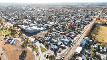 Fernández Oro lanza un megaproyecto de 1500 terrenos accesibles: conocé los detalles