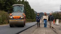 Imagen de Repavimentarán una ruta clave de San Martín de los Andes: se hizo el bacheo y colocarán una nueva «carpeta asfáltica»