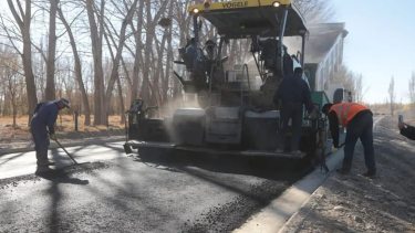 Plan de asfalto en Neuquén: Valentina Sur continúa con obras y nuevas cuadras pavimentadas