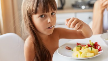 7 estrategias para lograr que los niños coman más variado