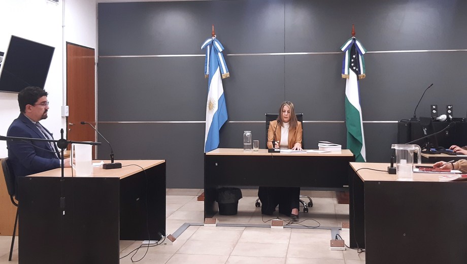 Ordenan la captura inmediata del conductor que protagonizó una persecución con su hijo en Cipolletti