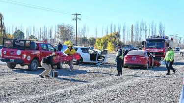 Los sobrevivientes del choque fatal en la Ruta 22 fueron trasladados a Roca: qué se sabe de su salud