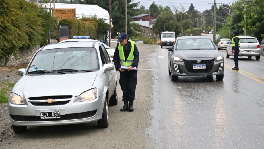 El robo perpetrado por una banda ocurrió la noche del martes, en la zona oeste de Bariloche. (foto de archivo)