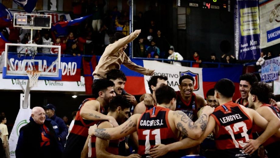 Triunfazo y resistencia. El equipo rionegrino dejó en claro que va a pelear hasta el final. (Marcos Aramburu)