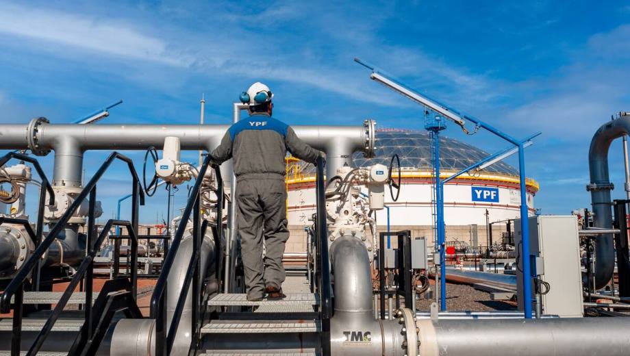 La expansión de Vaca Muerta y los nuevos proyectos energéticos e industriales en la región mantienen activa la demanda de mano de obra calificada y perfiles jóvenes con intención de capacitarse. Foto archivo.