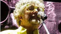 Imagen de “Menos, muchaches, menos”: Fito Páez enfrentó silbidos y abucheos en Buenos Aires
