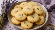Imagen de Pocos conocen esta receta: galletitas de lavanda, el secreto mejor guardado de la pastelería