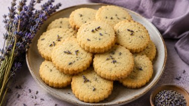 Pocos conocen esta receta: galletitas de lavanda, el secreto mejor guardado de la pastelería
