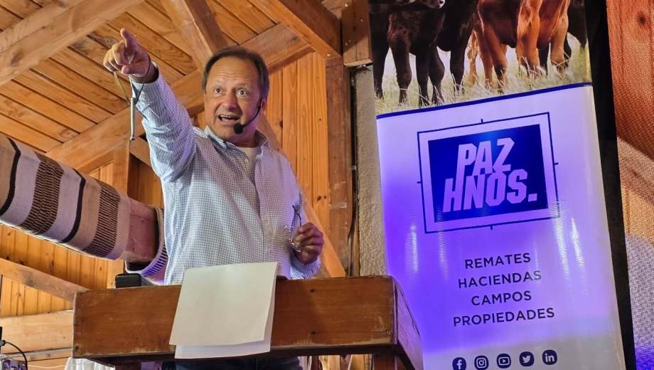 Gastón Paz, de consignataria Paz Hnos. en el remate realizado en abril en Junín de los Andes.