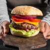 Imagen de Cuál es la hamburguesa perfecta según chefs de la región