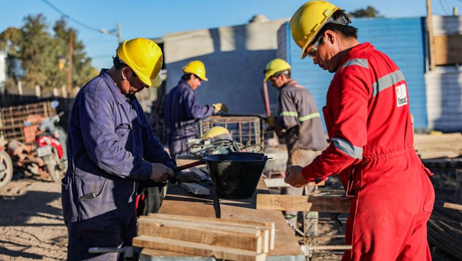 La construcción financiada por el bono VMOS tendrá un plazo de 660 días y demandará una inversión escalonada hasta 2027. Foto: Gobierno de Río Negro. 