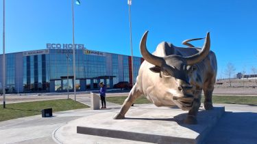 Vaca Muerta como respaldo: Neuquén vuelve a los mercados internacionales con una nueva emisión de deuda en dólares